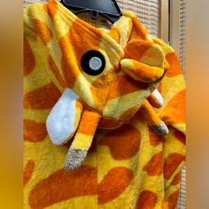 Halloween Sleeper suit Sz 7/8 Giraffe